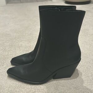Dolce Vita Vikram boots